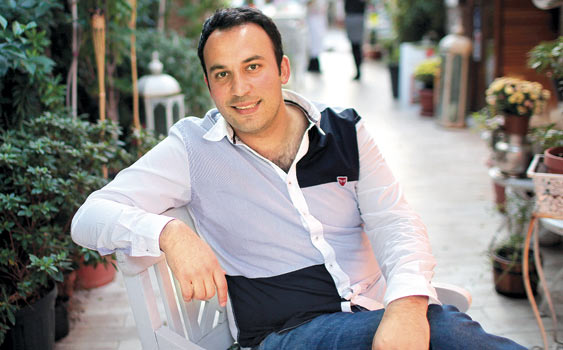 Ferit Aktuğ Sevgilisi - Eşi