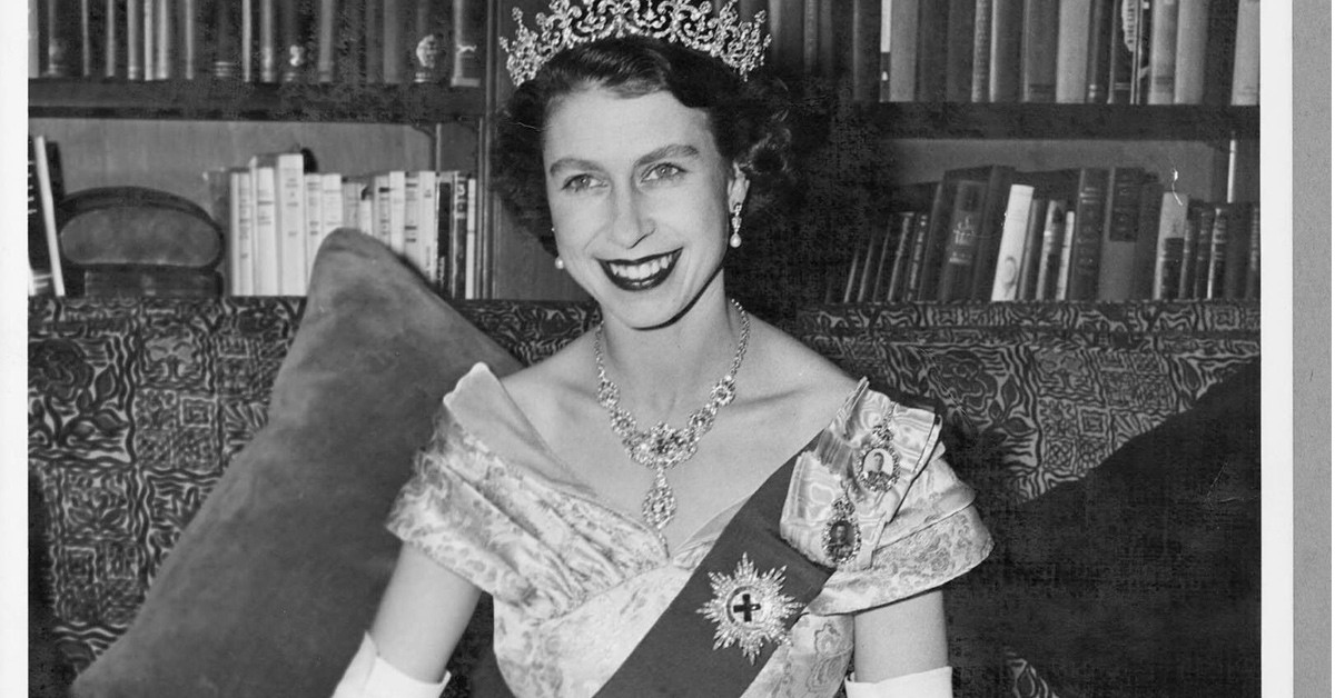 2. ELIZABETH GENÇLİĞİ