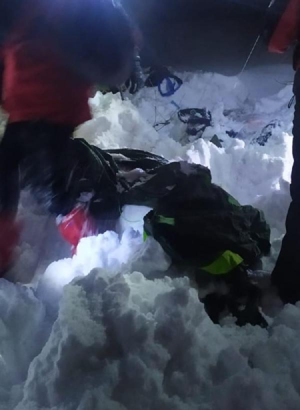 TELEFONU ULUDAĞ'DAN SİNYAL VERDİ