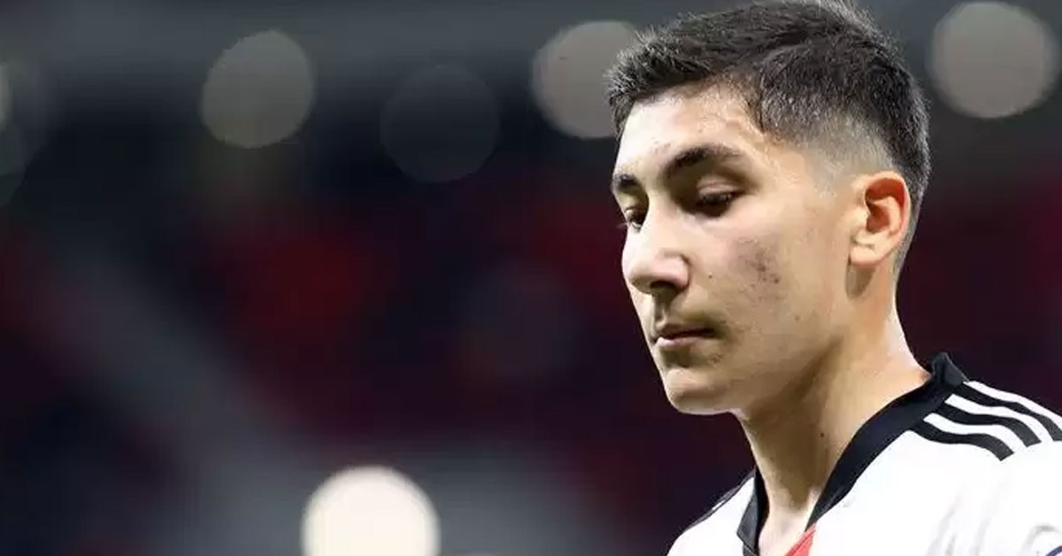 Futbola Beşiktaş altyapısında başladı