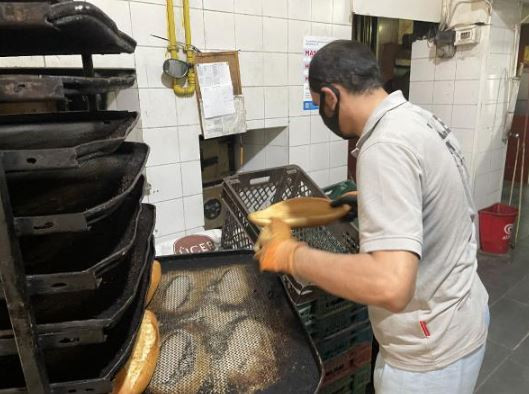 EKMEK ALINIP ÇARŞI GEZİLİRSE HASTALIĞIN YAYILMASI NORMALDİR