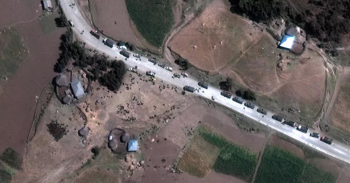 BİR ANDA TEPETAKLAK OLDU