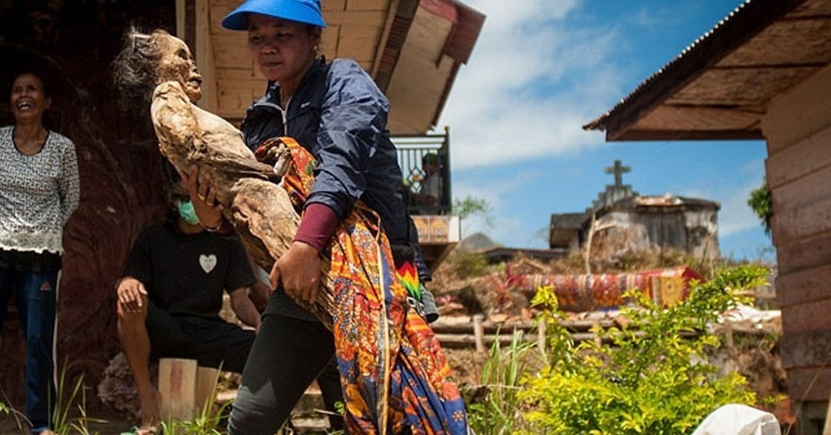 Cesetlere bakım yapıyorlar