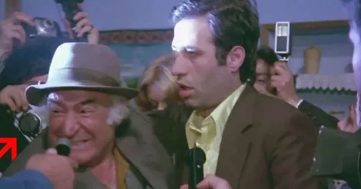 Çevredekiler kadraja giriyor