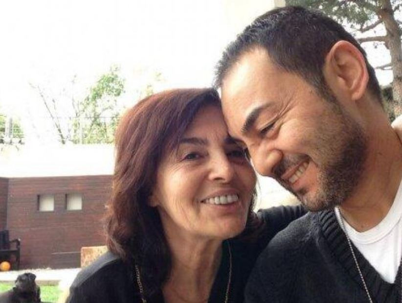 Serdar Ortaç ve Annesi