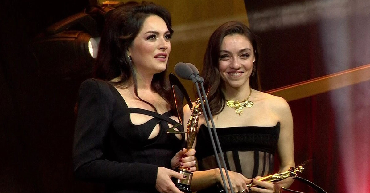 EZGİ MOLE VE MERVE DİZDAR