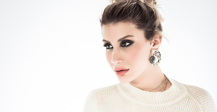 Şarkıcı İrem Derici'nin hayatı