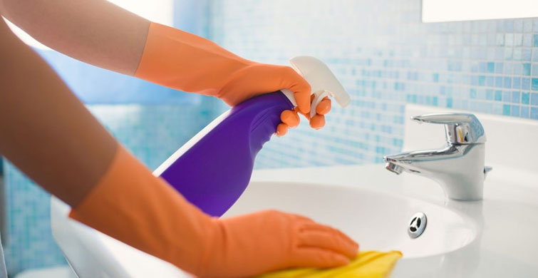 “MASKE VE ELDİVEN ÇIKARTILIP İŞ YERİNDEKİ ÇÖPE ATILMALI”