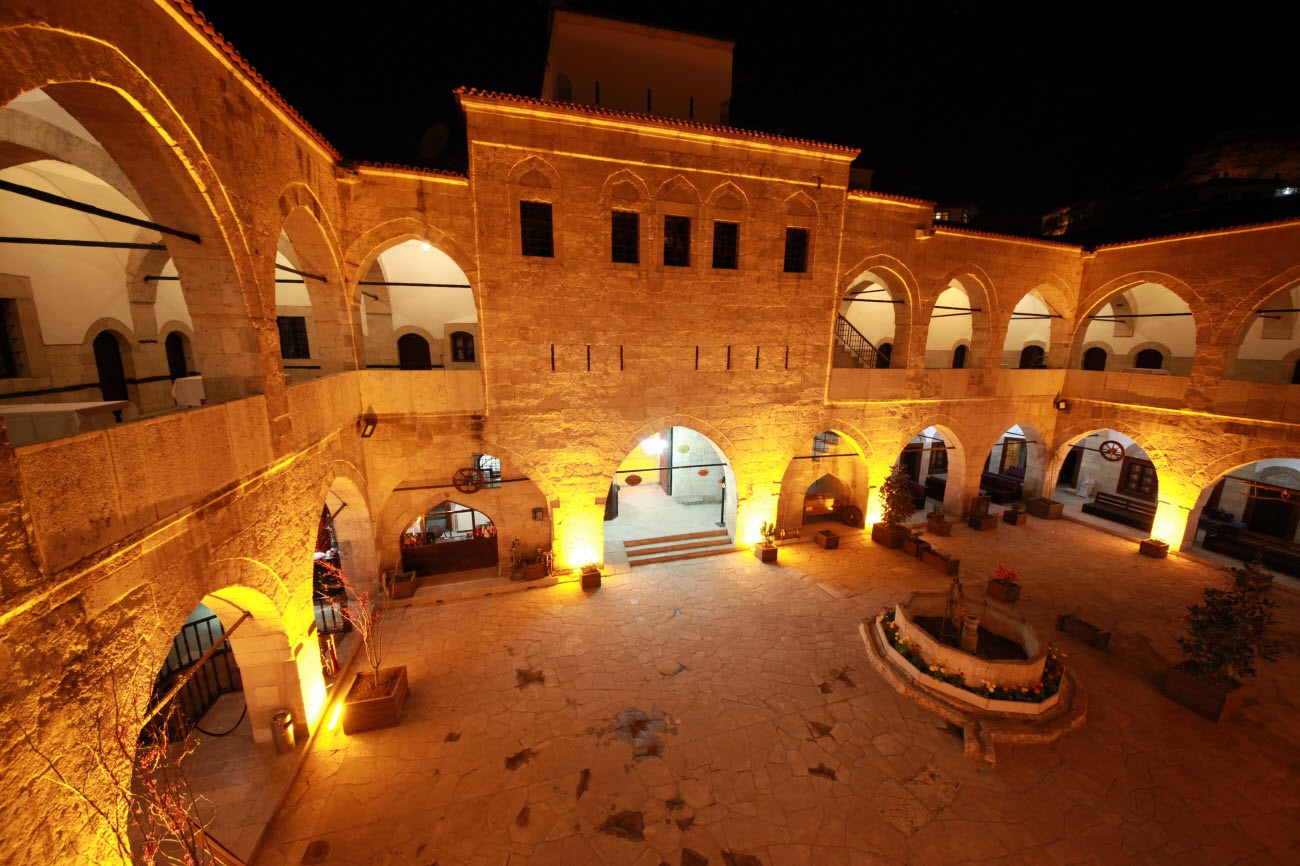 Cinci Hanı ve Hamamı