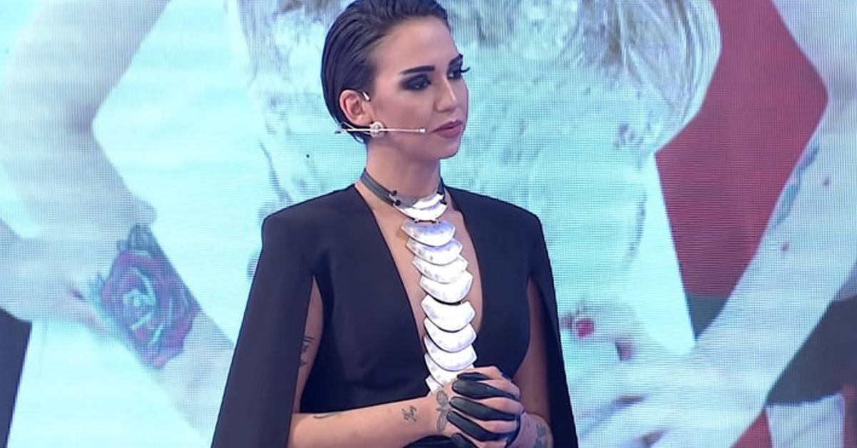 Adını da değiştirdi