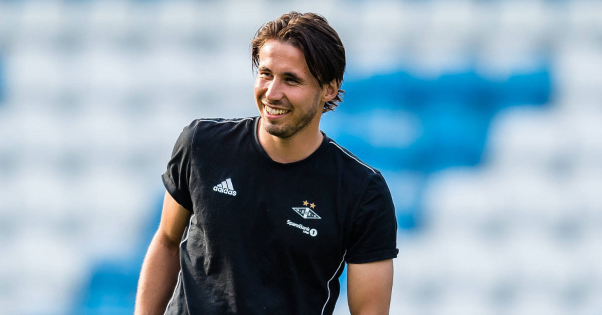 Bordo mavililere gelişi