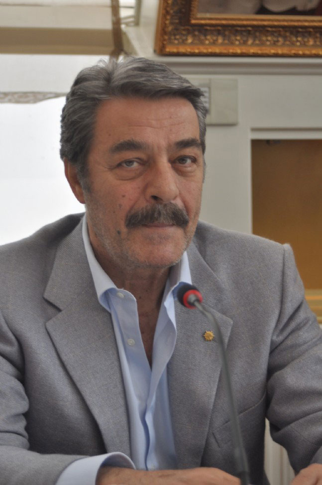 İNANIR'IN YEĞENİNDEN AÇIKLAMA: PIHTI AMELİYAT OLAN GÖZÜNDE OLUŞMUŞ