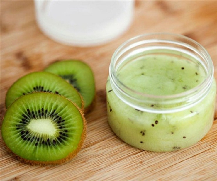 Kivi ve Avokadolu Yüz Maskesi Malzemeleri