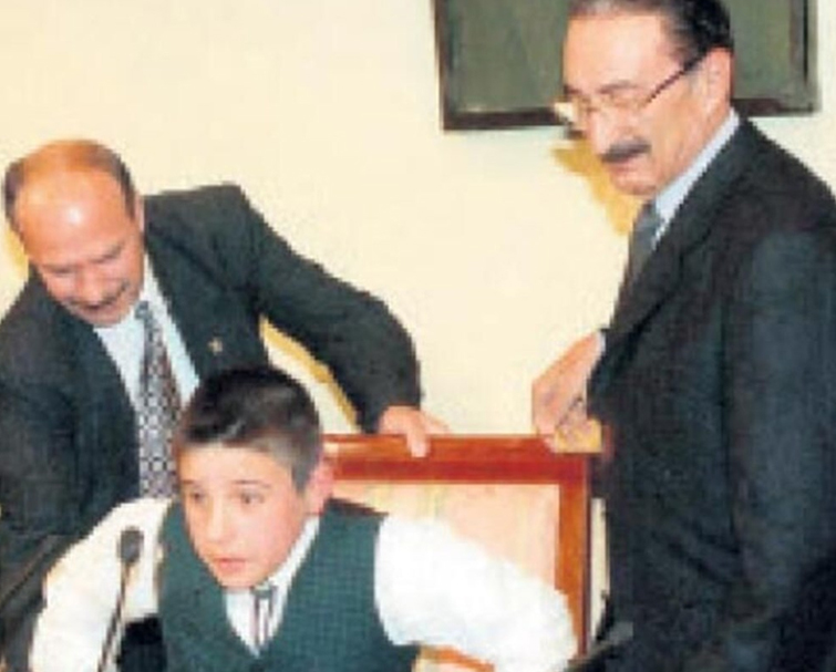 İLETİŞİM VE TASARIM BÖLÜMÜ’NDEN MEZUN OLDU