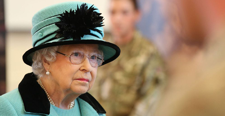 Kraliçe Elizabeth, Geçtiğimiz Günlerde İlk Sosyal Medya Paylaşımını Yaptı