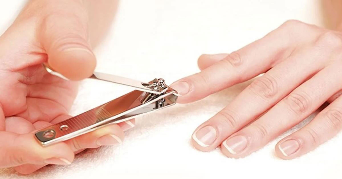 TIRNAK KESMEK ORUCU BOZAR MI?