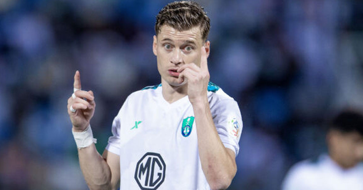 Hangi takımda oynuyor?