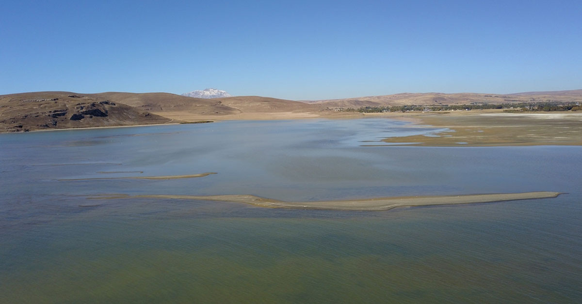 BİRÇOK GÖL KURAKLIK NEDENİYLE KURUDU