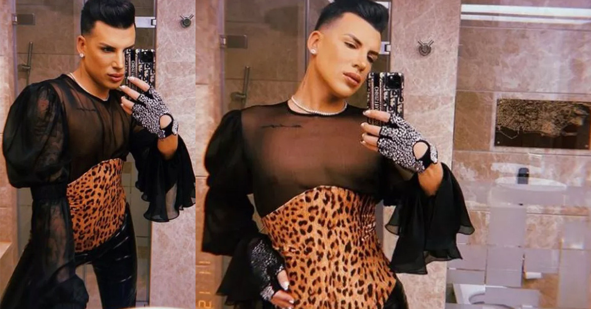 Sahne kıyafeti olay olmuştu