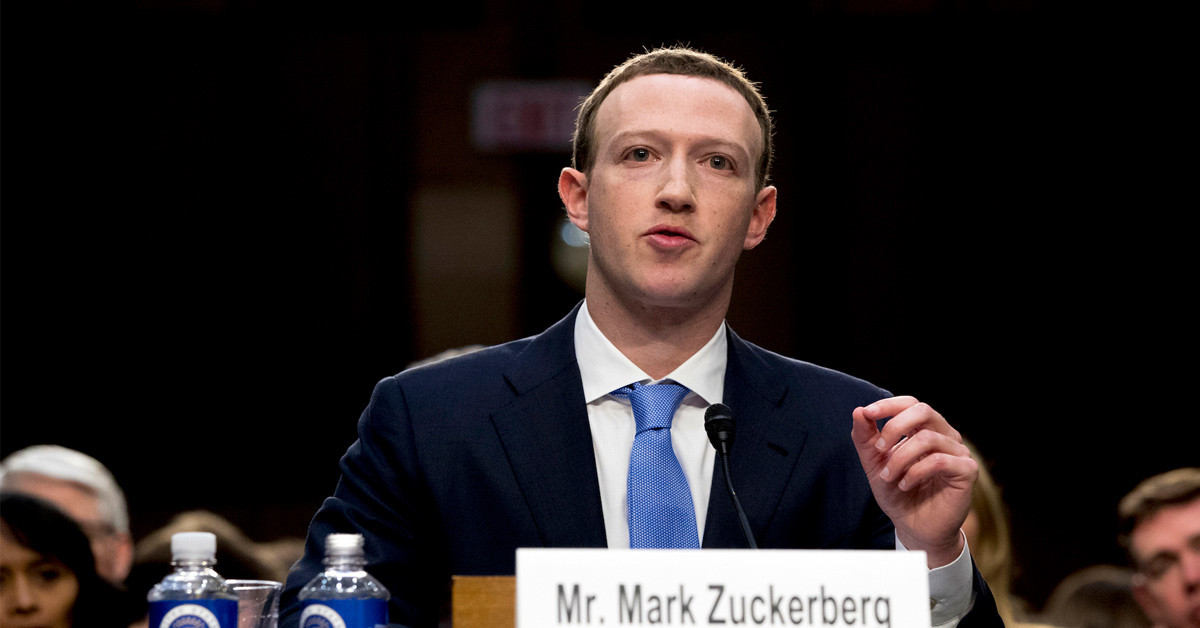 MARK ZUCKERBERG KULLANICI BİLGİLERİNİ SATMAKLA SUÇLANMIŞTI