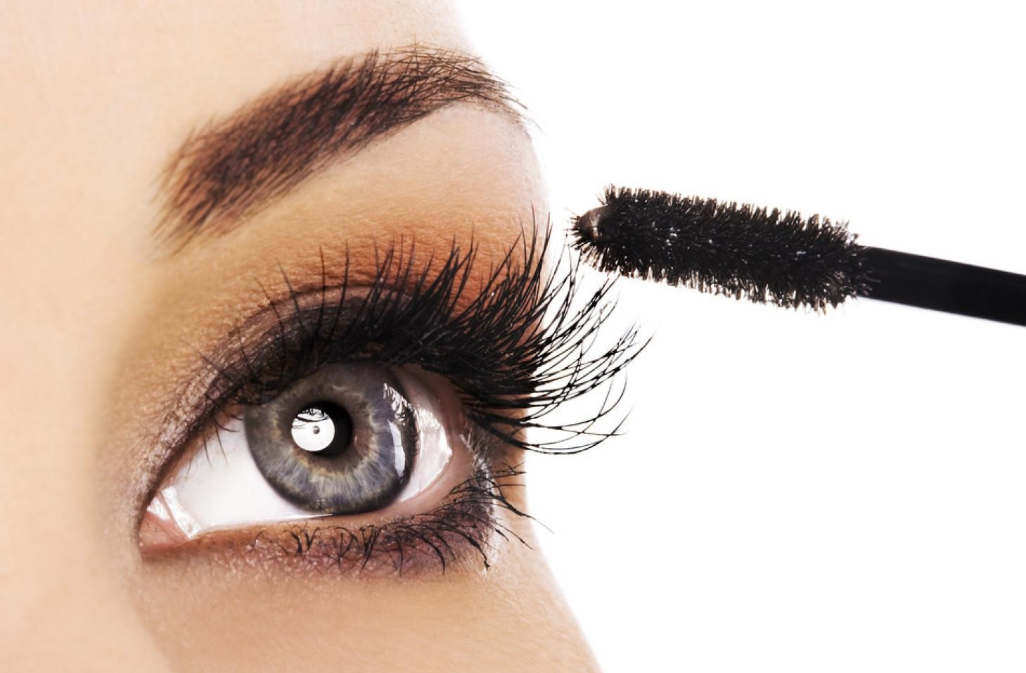 Maskara Sürmeye Zaman Ayırın