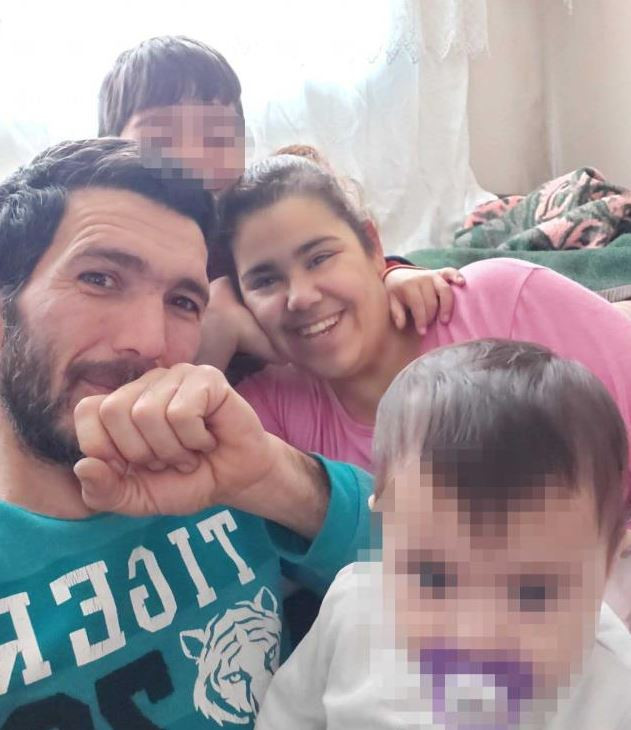 EŞİYLE FOTOĞRAFLARINI PAYLAŞIYOR