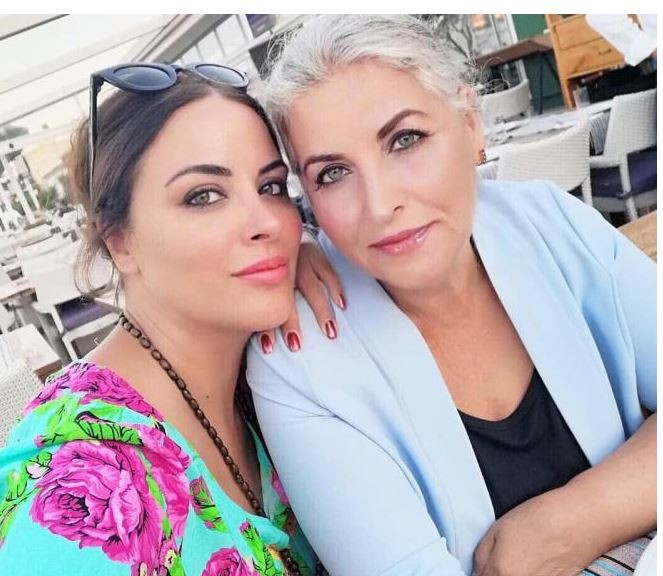 Zara ve Annesi Hatice Yılmaz