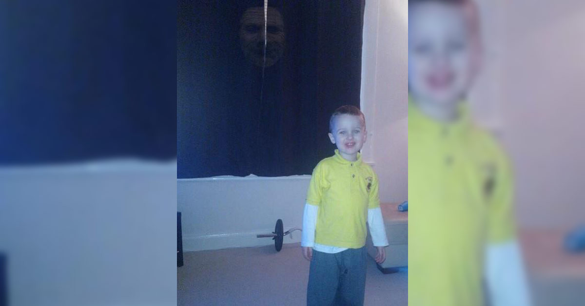 Perdedeki yaşlı kadın silüeti