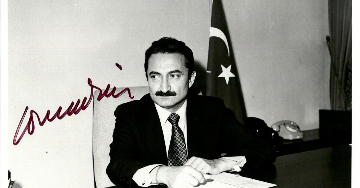 BÜLENT ECEVİT NERELİDİR?