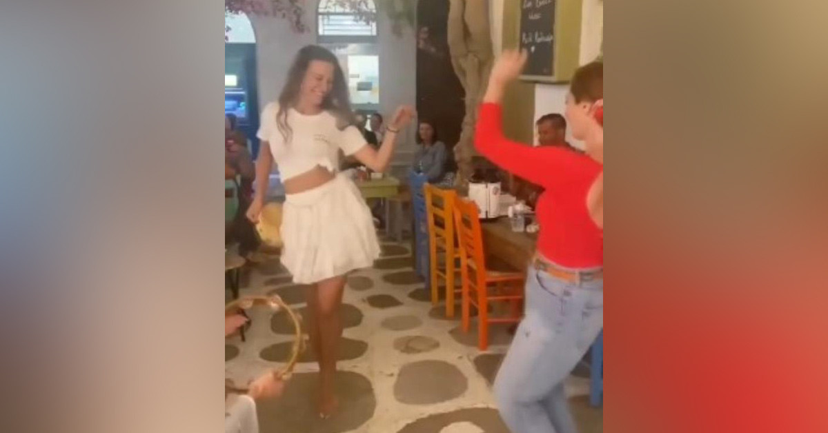 Serenay'ın göbek dansı