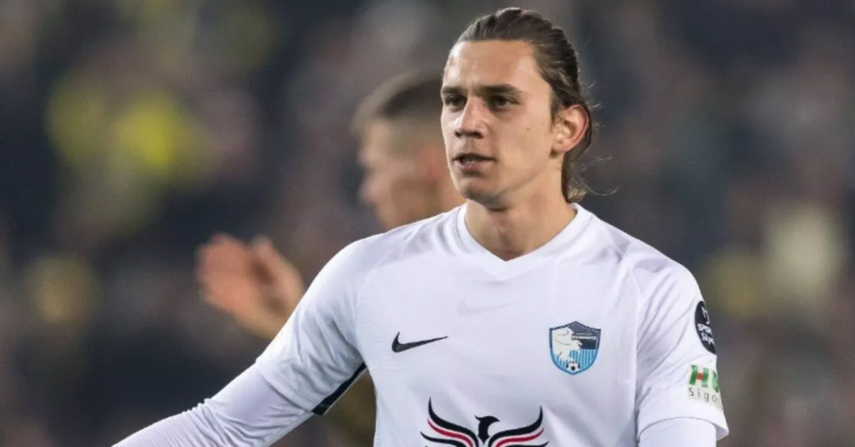 HANGİ TAKIMLARDA OYNADI?