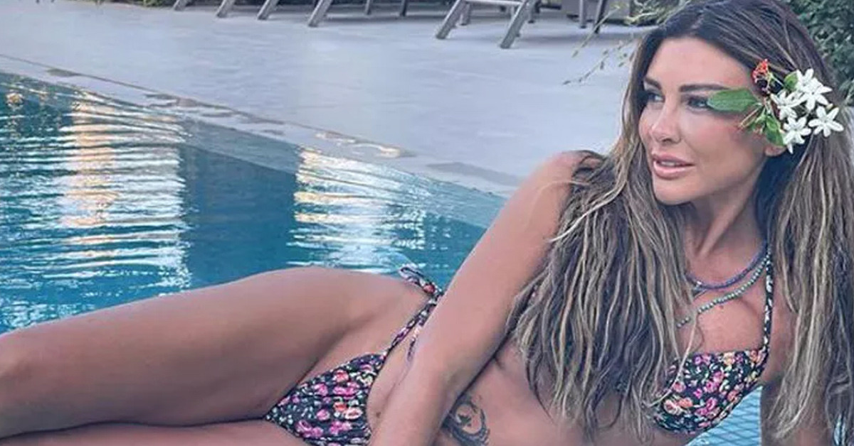 Kurtlarını döktü