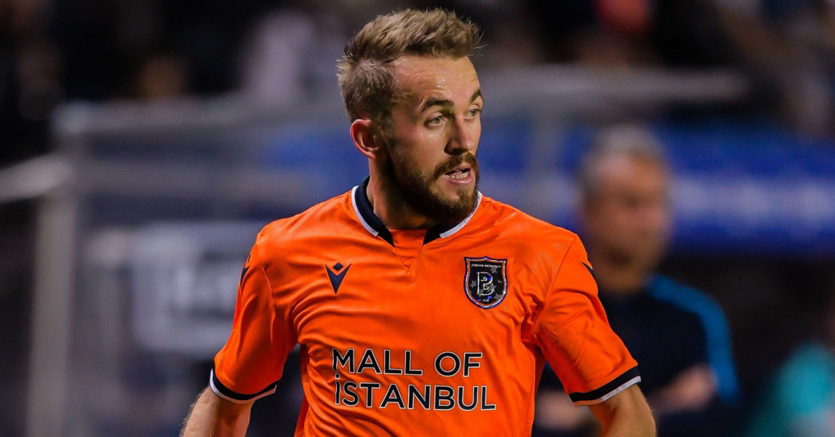 HANGİ TAKIMLARDA OYNADI?