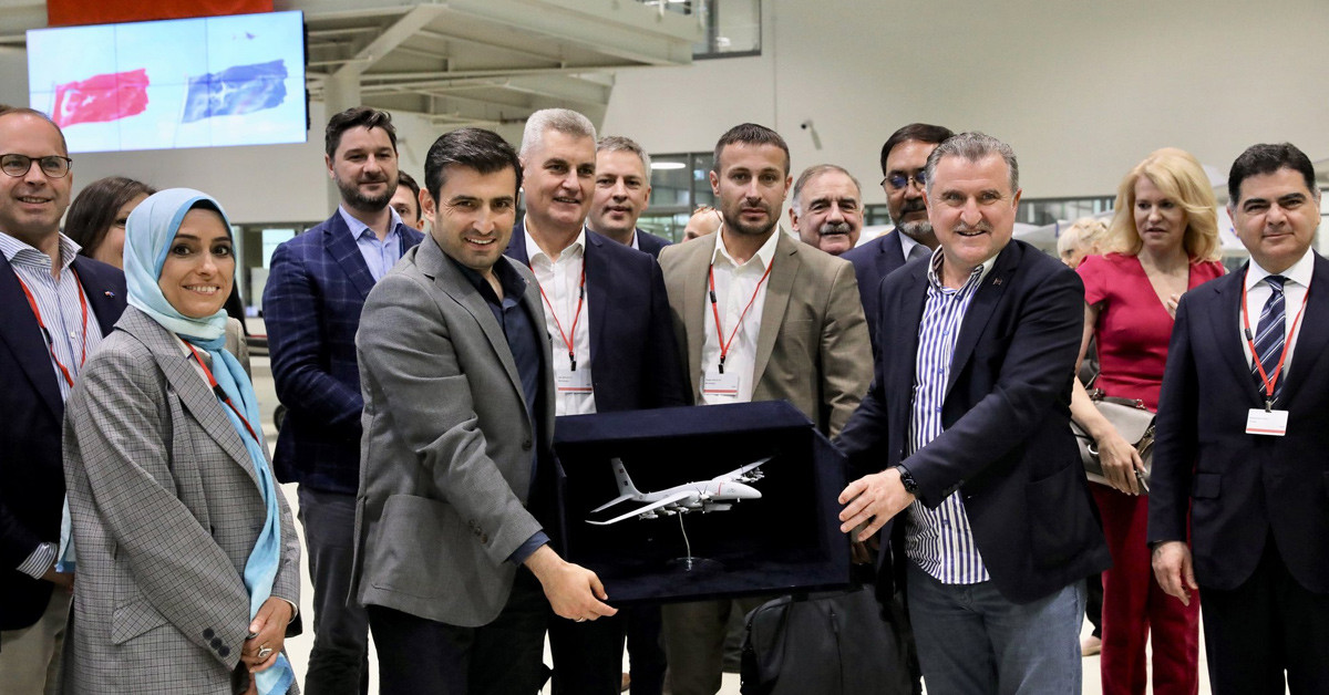 Selçuk Bayraktar destek oldu