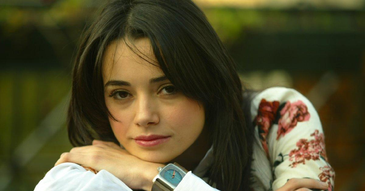 ÖZGÜ NAMAL YAŞI VE BOYU