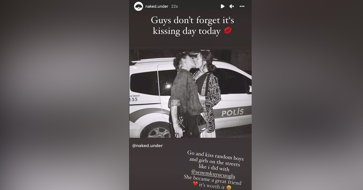 Öpüştüğü anlar