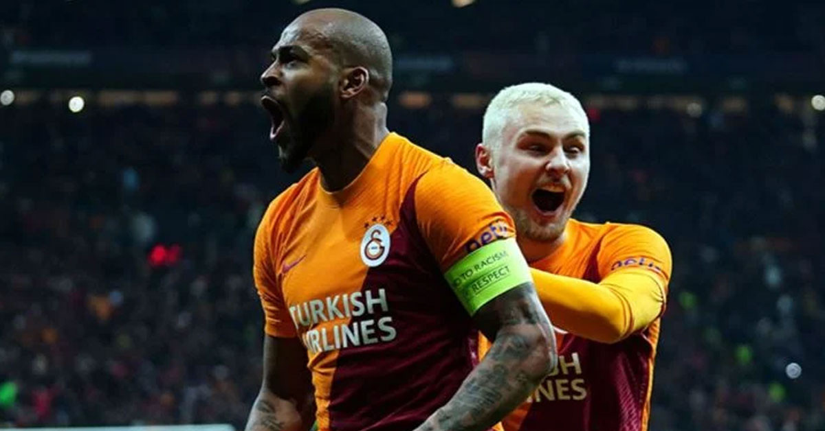 Performansı alkış aldı