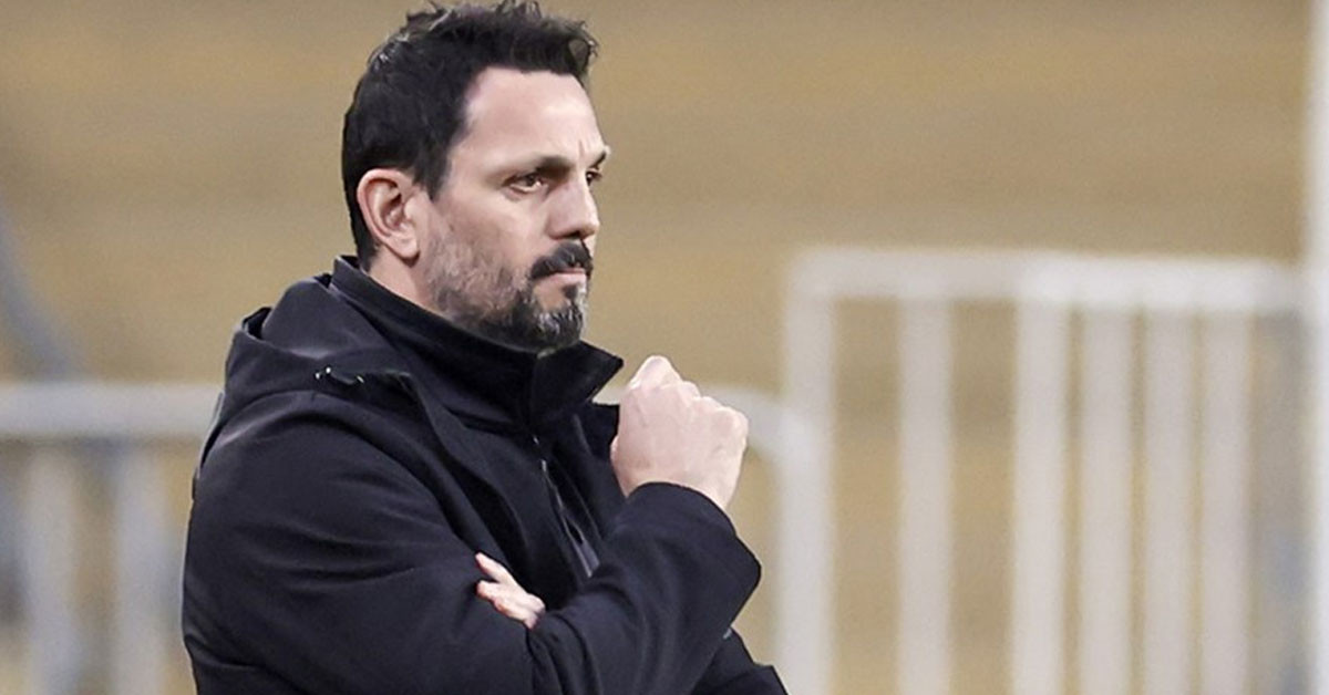 Takımı ligde gerilerde