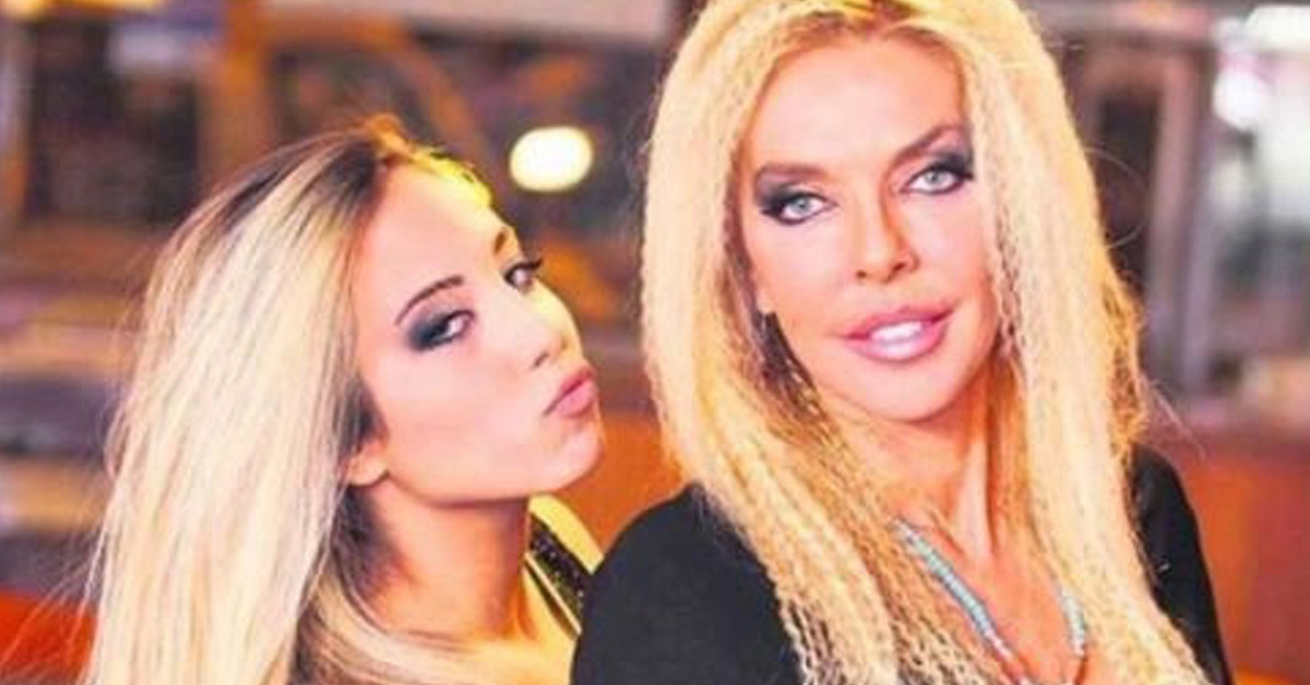 AHU TUĞBA VE KIZI ANJELİK