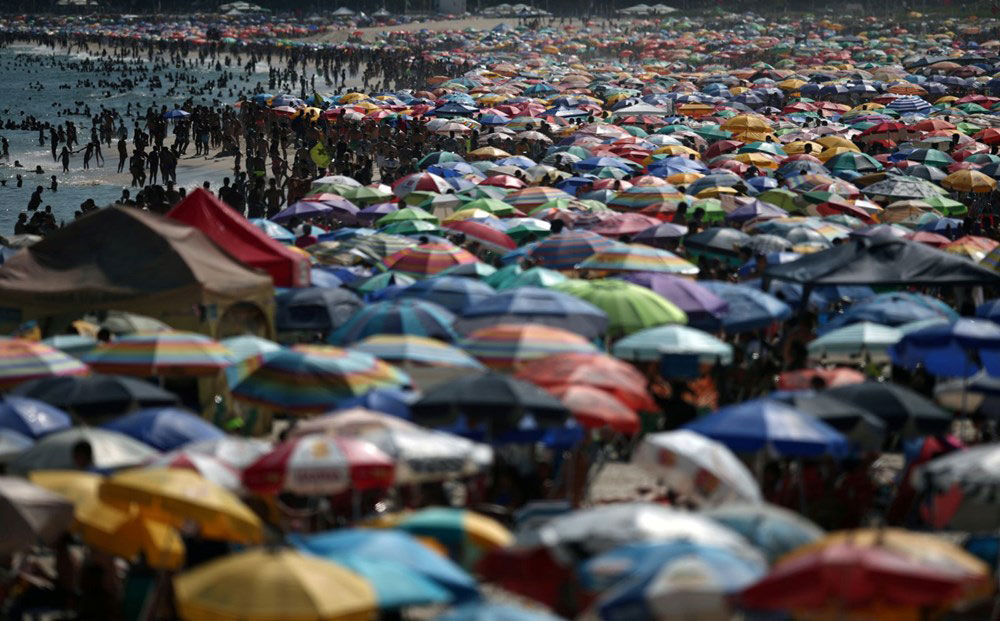 BREZİLYALILAR CORONAVİRÜSÜ UMURSAMADI