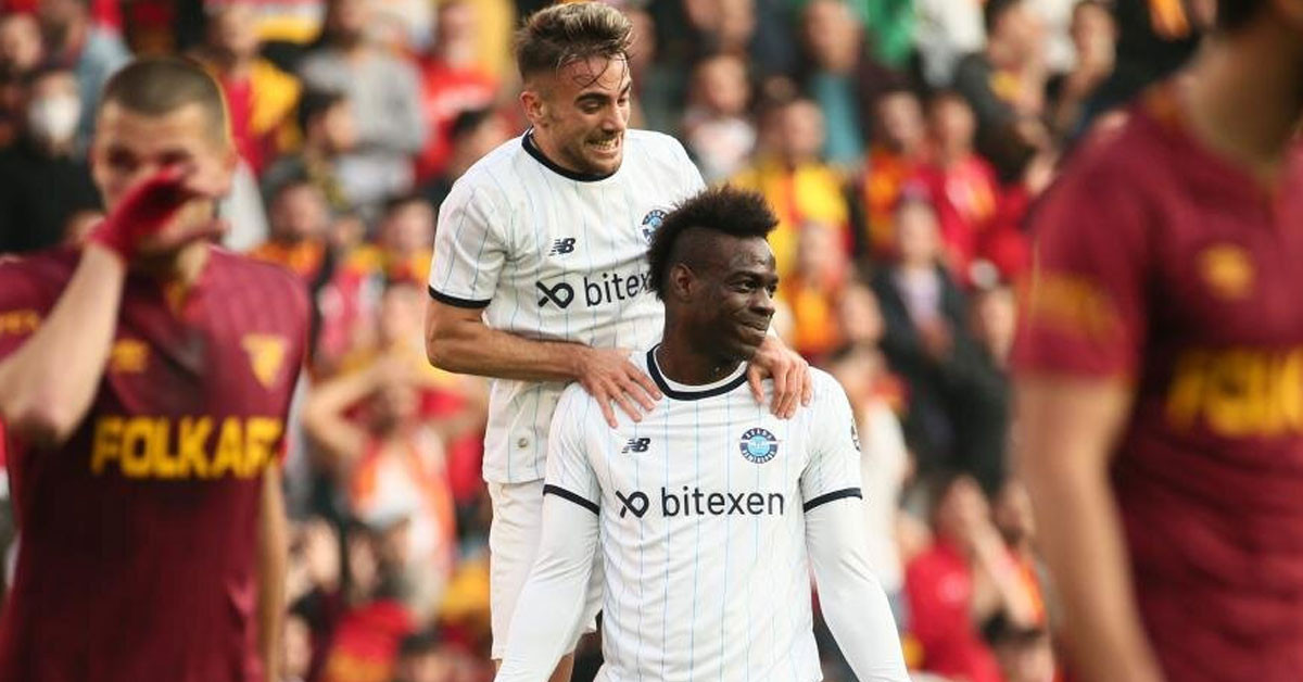 Gözler onun üzerinde