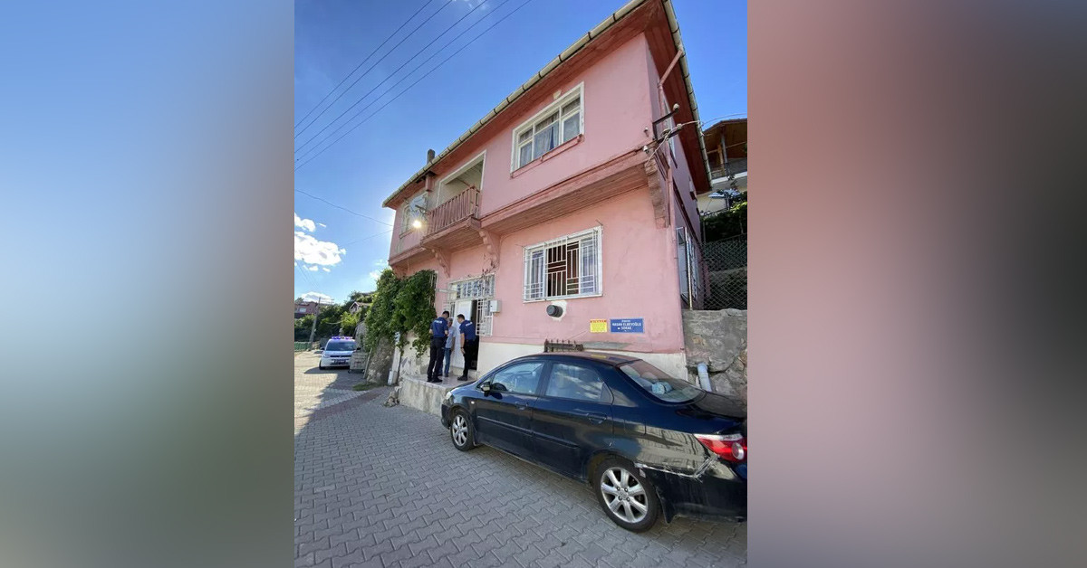Eşini ölü buldu