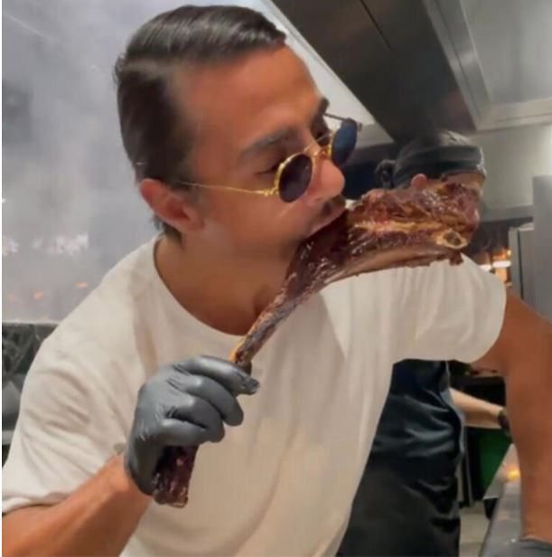 NUSRET'İN KAHVALTISI!