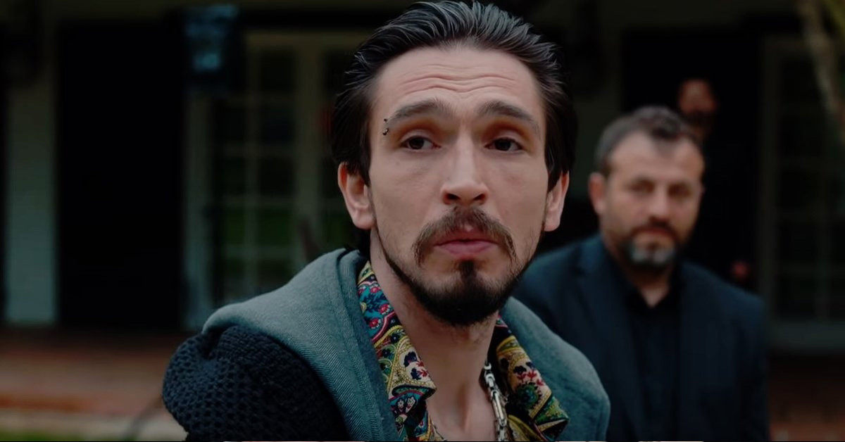 Göğüslerini yaptırdı