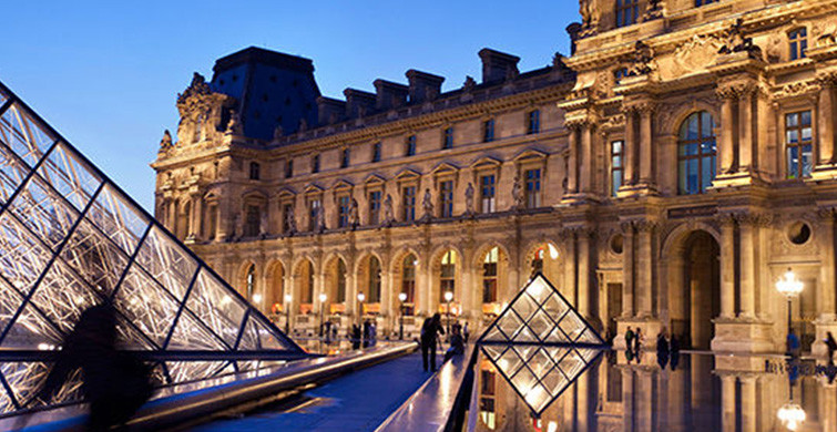 PARİS'TE GÖRÜLMESİ GEREKEN YERLER