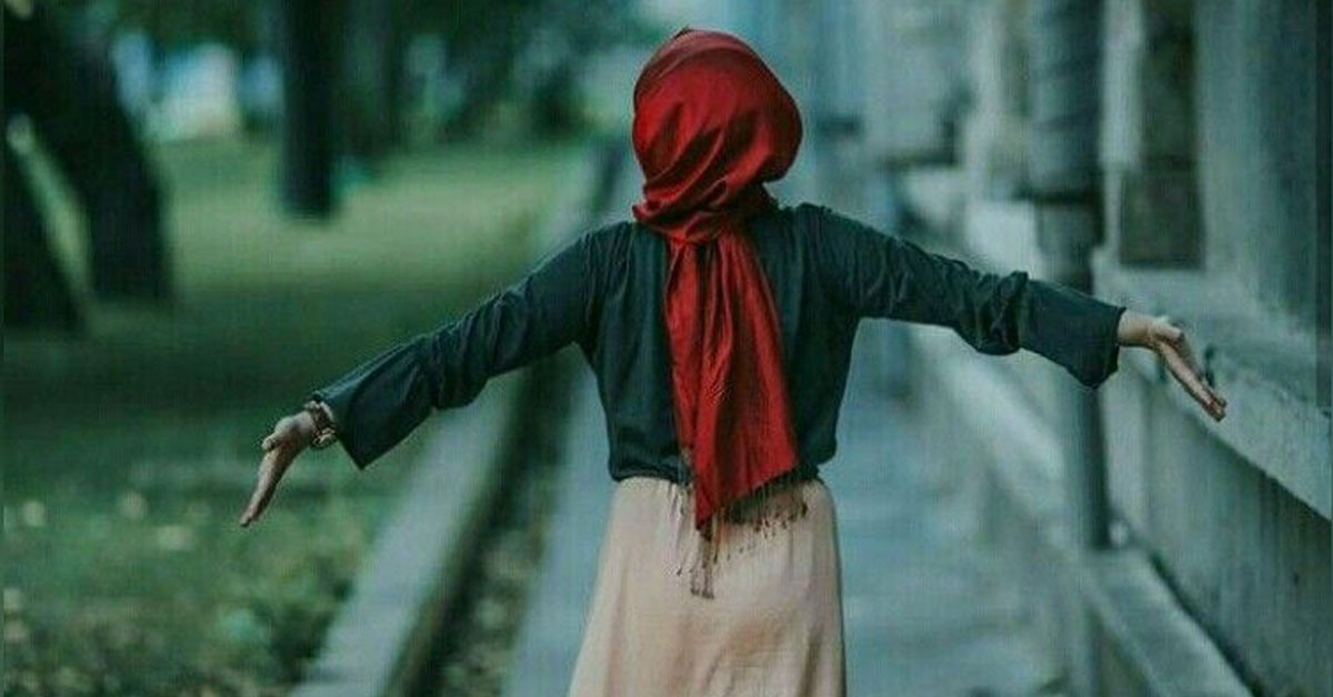 GÖSTERİŞSİZ VE SADE OLMASI GEREKİR