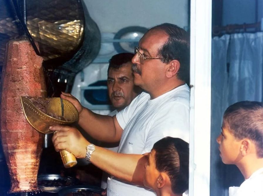 GÜVENLİK KAMERALARINI İNCELEDİ