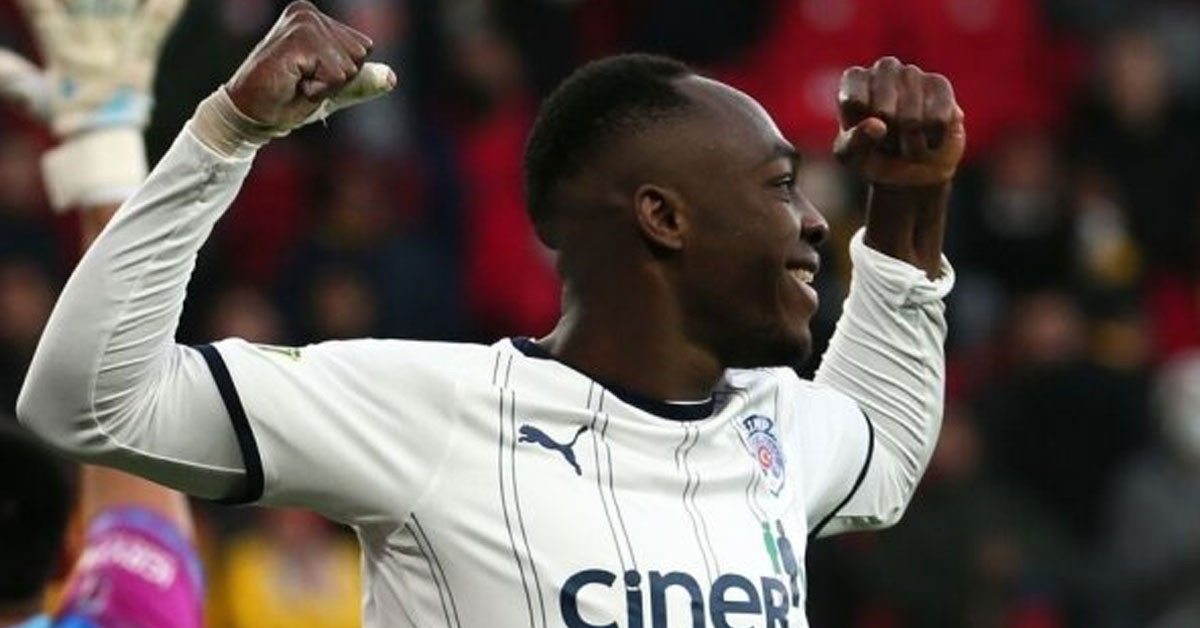 Performansıyla alkış almıştı