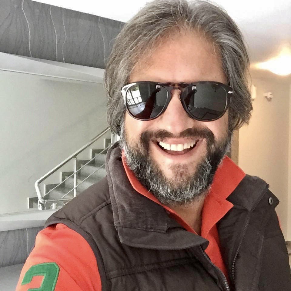 Ragıp Savaş Kimdir? 