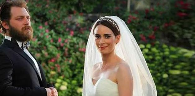 ALİCAN YÜCESOY-MELİSA SÖZEN